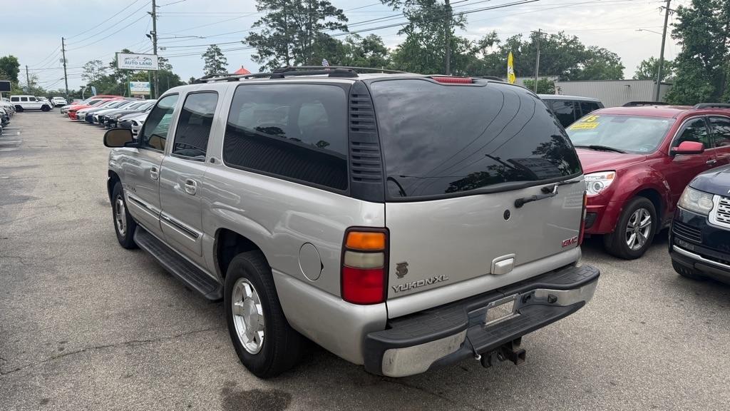 GMC Yukon XL 4dr 1500 SLT 2004