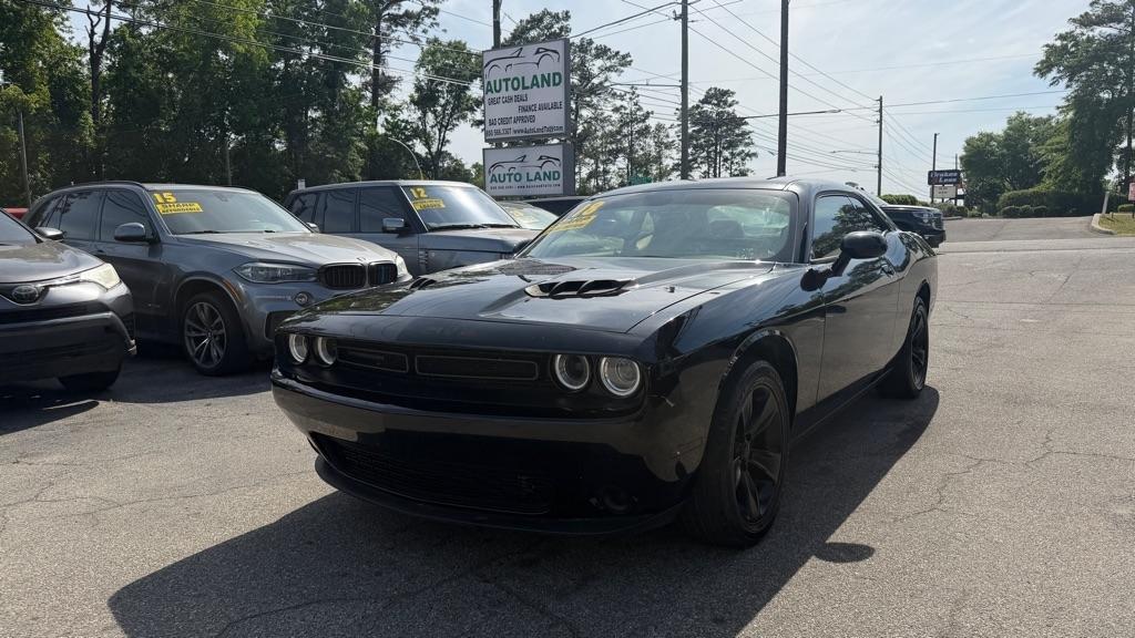 Dodge Challenger SXT RWD 2018