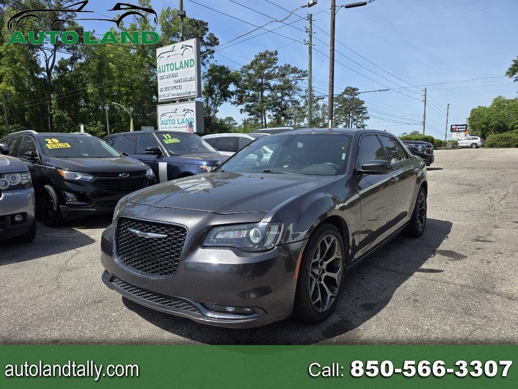 2018 Chrysler 300 S's photo