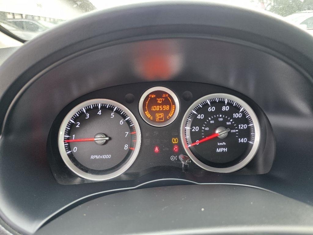 Nissan Sentra 4dr Sdn I4 CVT 2.0 SR 2010