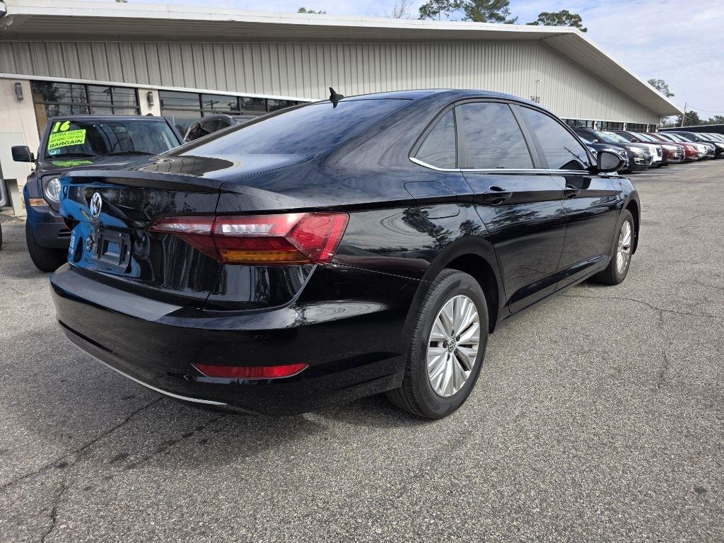 Volkswagen Jetta R-Line Auto w/ULEV 2019