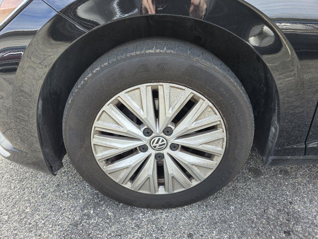 Volkswagen Jetta R-Line Auto w/ULEV 2019