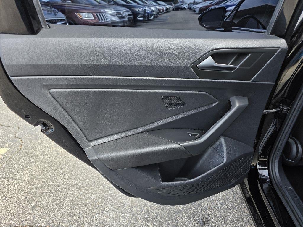 Volkswagen Jetta R-Line Auto w/ULEV 2019