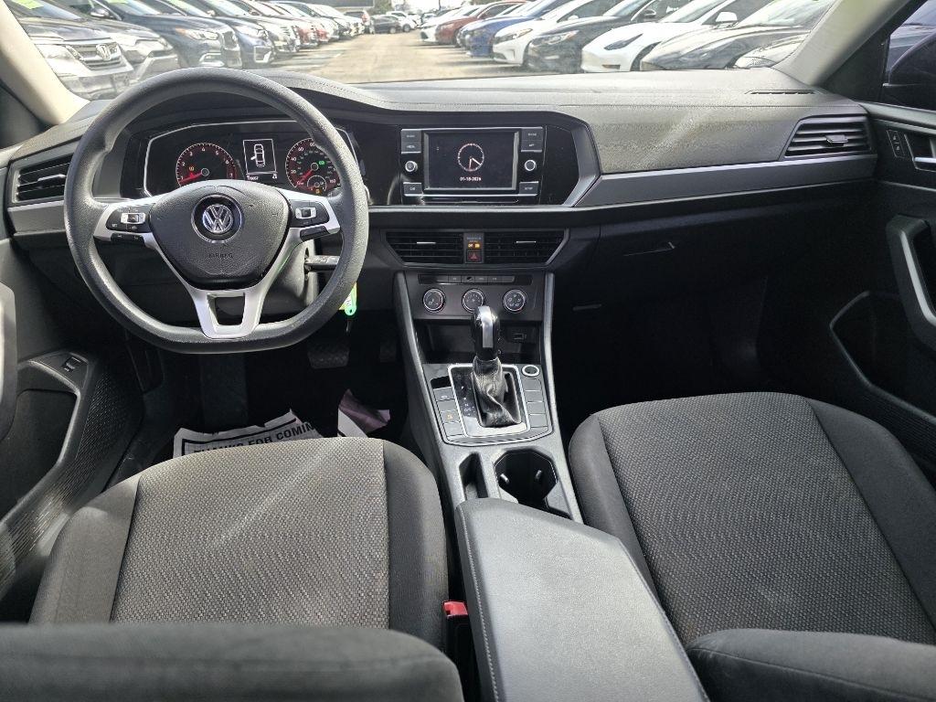 Volkswagen Jetta R-Line Auto w/ULEV 2019