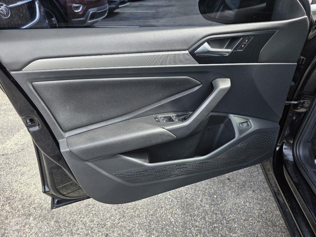 Volkswagen Jetta R-Line Auto w/ULEV 2019