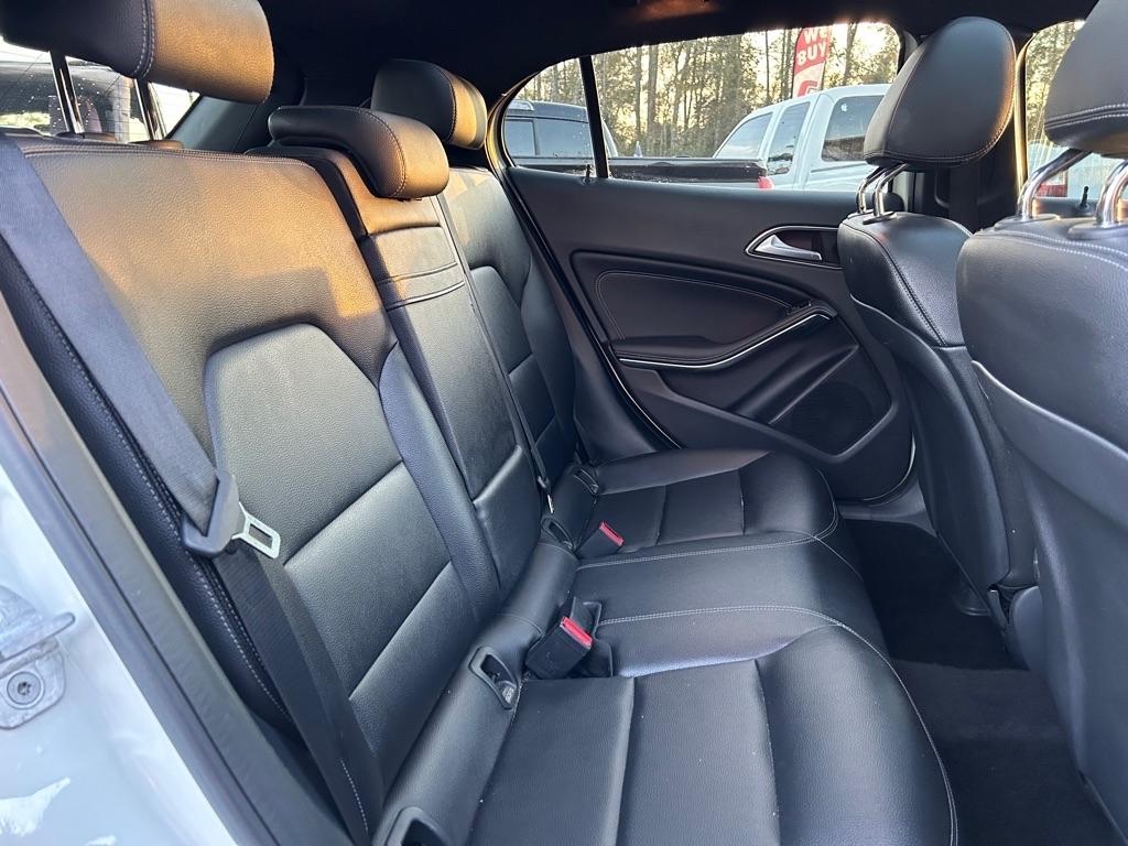 Mercedes-Benz GLA FWD 4dr GLA 250 2016