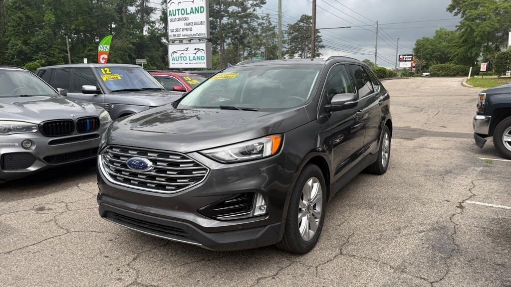 2020 Ford Edge Titanium's photo