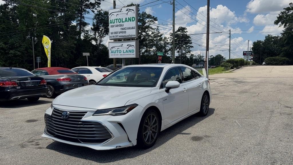 Toyota Avalon Hybrid XLE (Natl) 2019