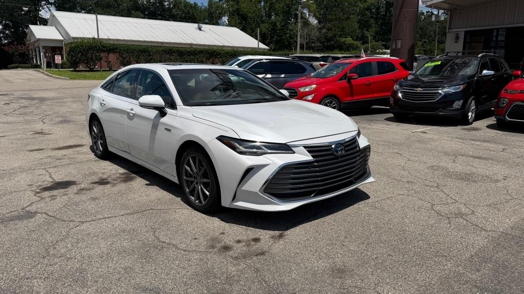 Toyota Avalon Hybrid XLE (Natl) 2019
