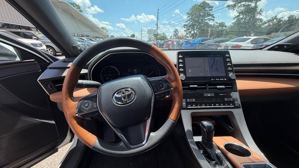 Toyota Avalon Hybrid XLE (Natl) 2019