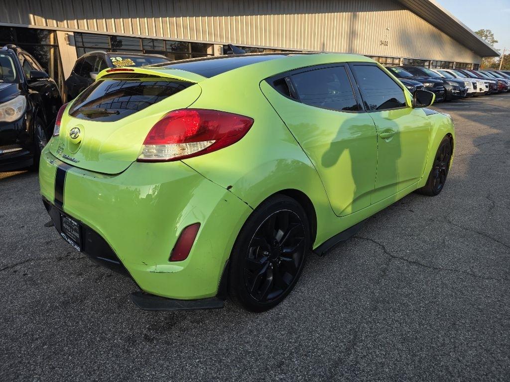 Hyundai Veloster 3dr Cpe Auto w/Gray Int 2013