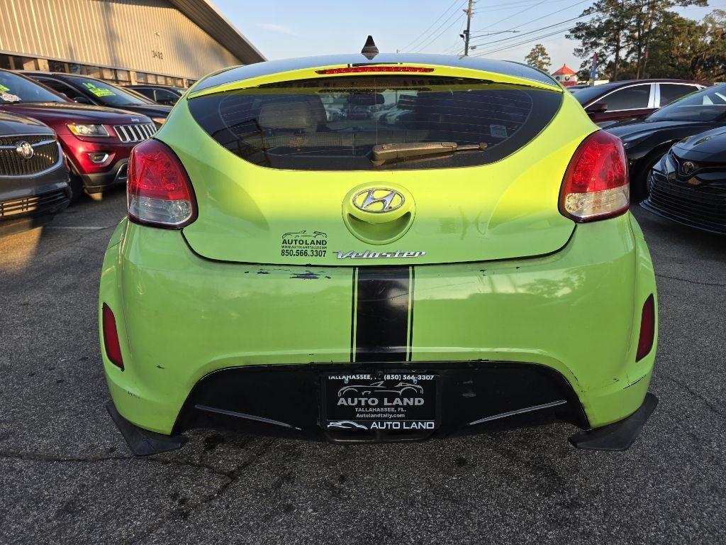 Hyundai Veloster 3dr Cpe Auto w/Gray Int 2013