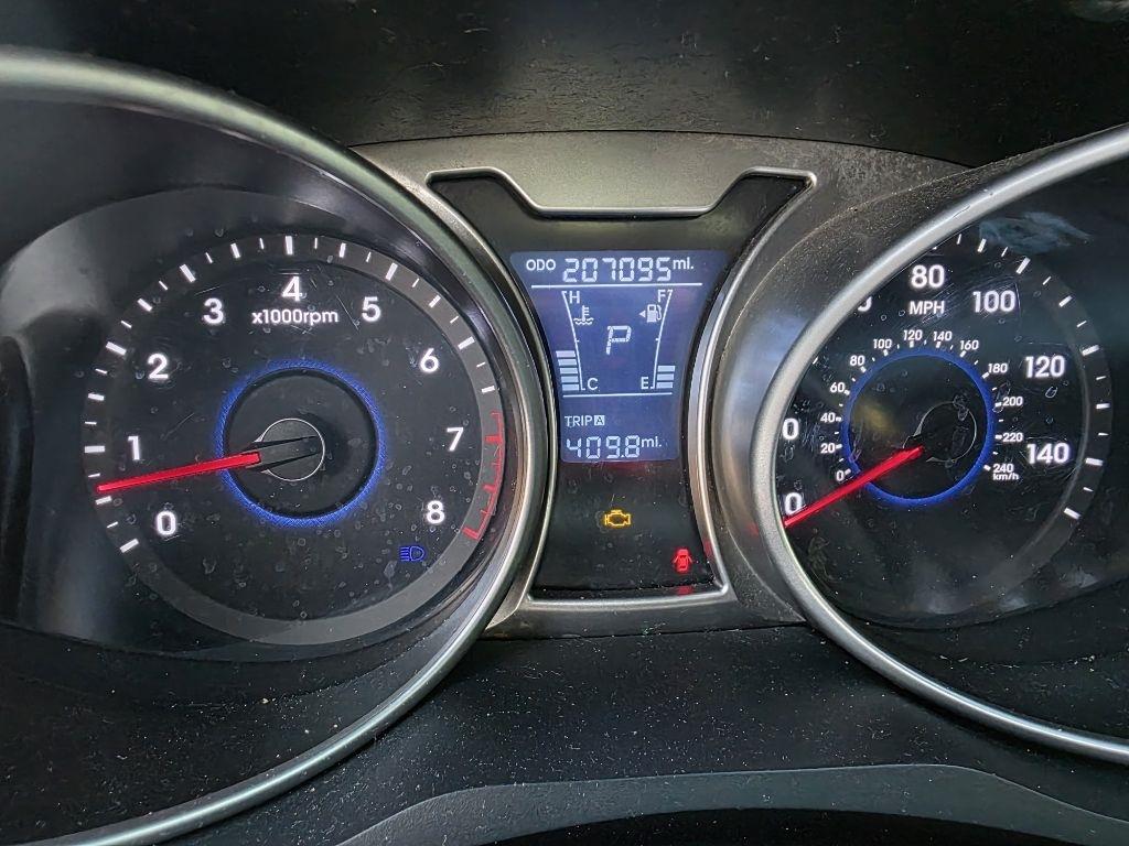 Hyundai Veloster 3dr Cpe Auto w/Gray Int 2013