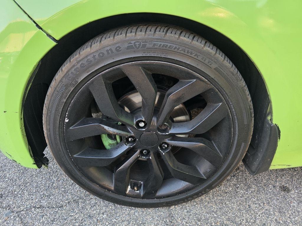 Hyundai Veloster 3dr Cpe Auto w/Gray Int 2013
