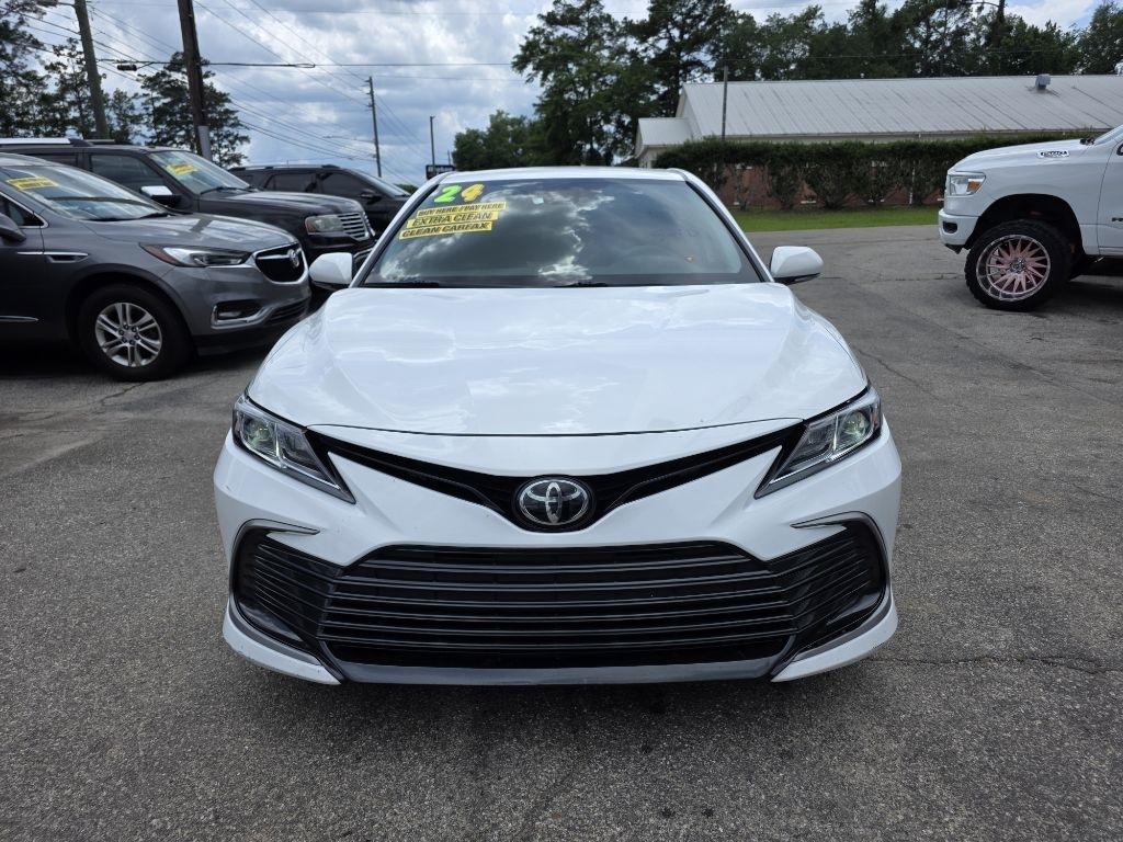 Toyota Camry LE Auto (Natl) 2024