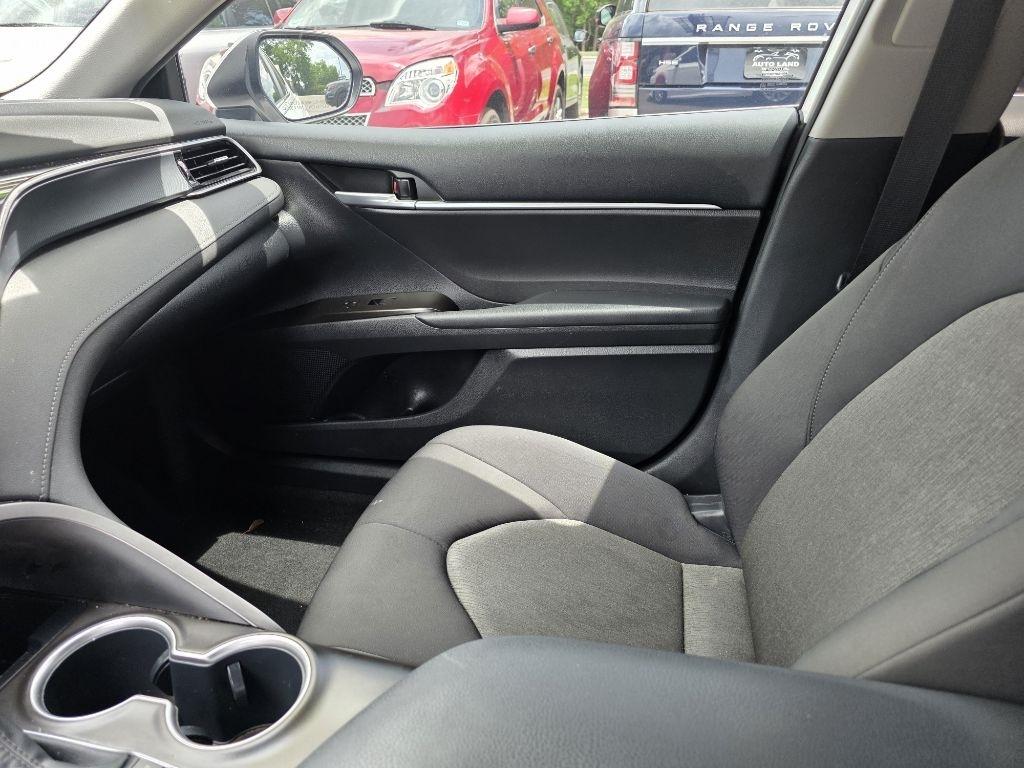 Toyota Camry LE Auto (Natl) 2024