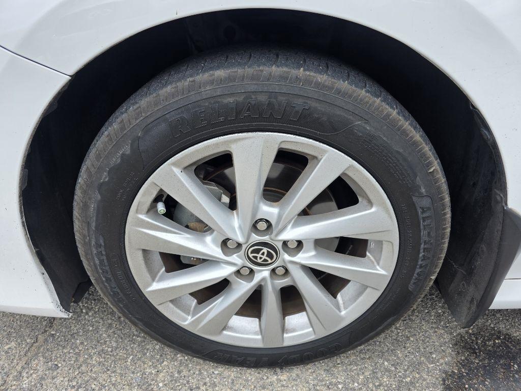 Toyota Camry LE Auto (Natl) 2024