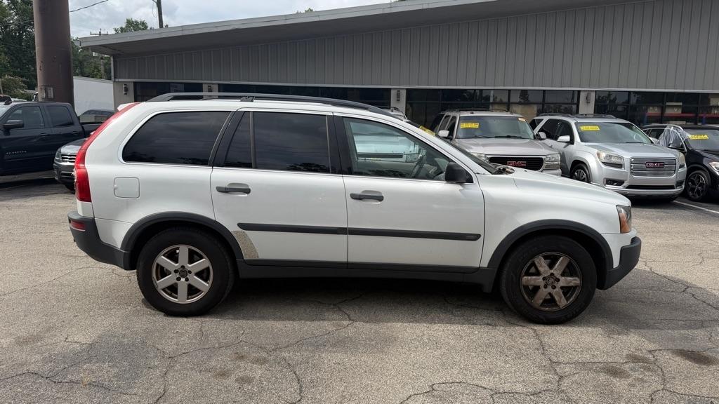 Volvo XC90 4dr 2.5L Turbo w/Sunroof/3rd Row 2004