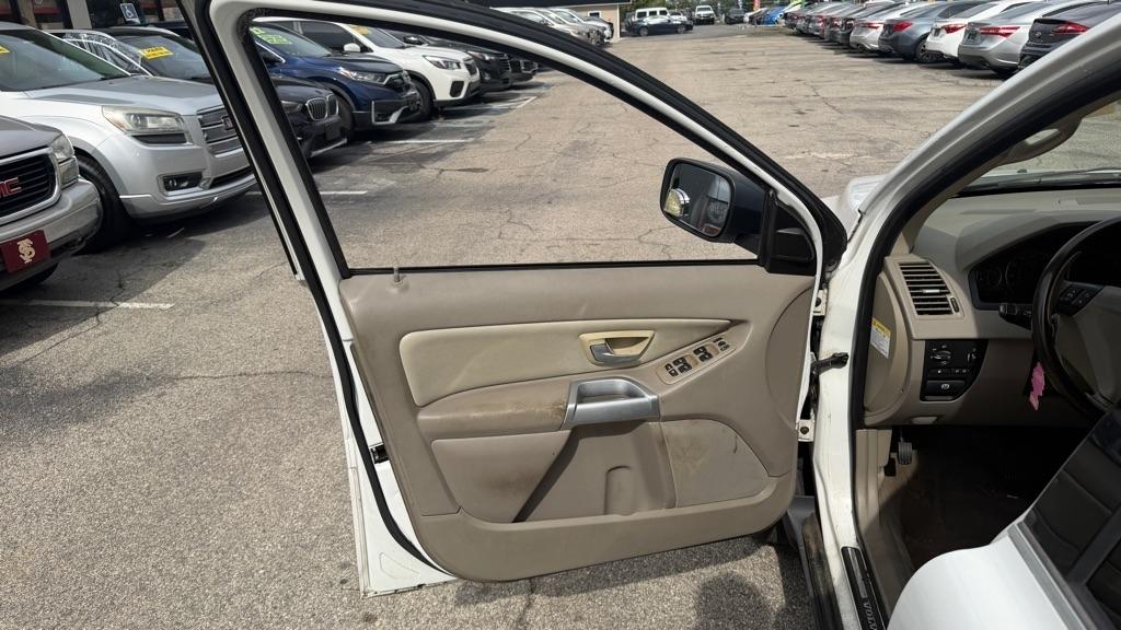 Volvo XC90 4dr 2.5L Turbo w/Sunroof/3rd Row 2004