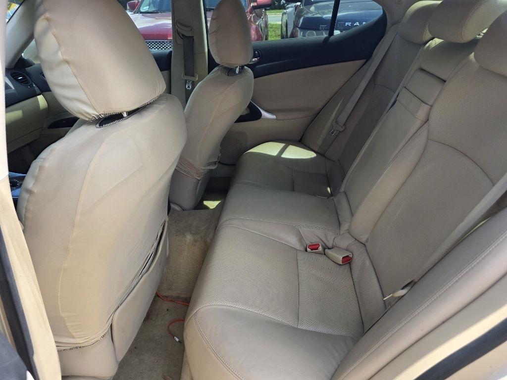 Lexus IS 250 4dr Sport Sdn Manual RWD 2007