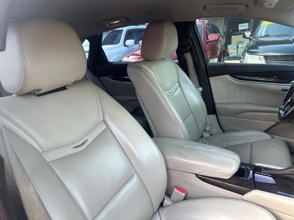 Cadillac XTS 4dr Sdn Luxury Collection FWD 2016