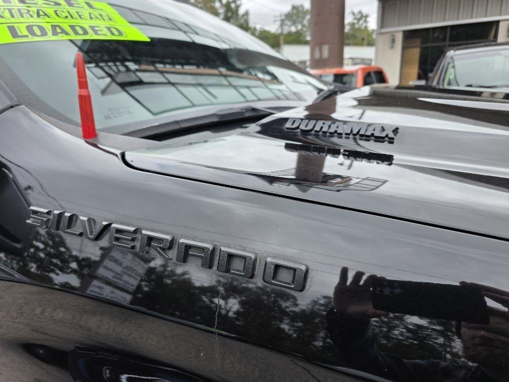 Chevrolet Silverado 1500 2WD Crew Cab 147" LT 2021
