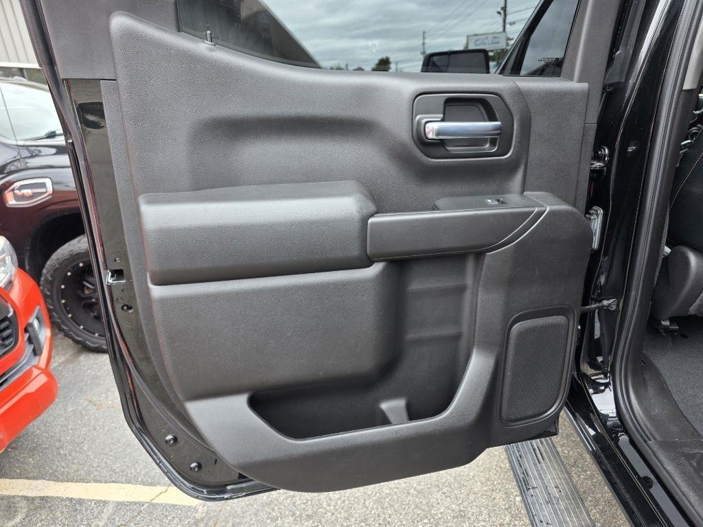 Chevrolet Silverado 1500 2WD Crew Cab 147" LT 2021
