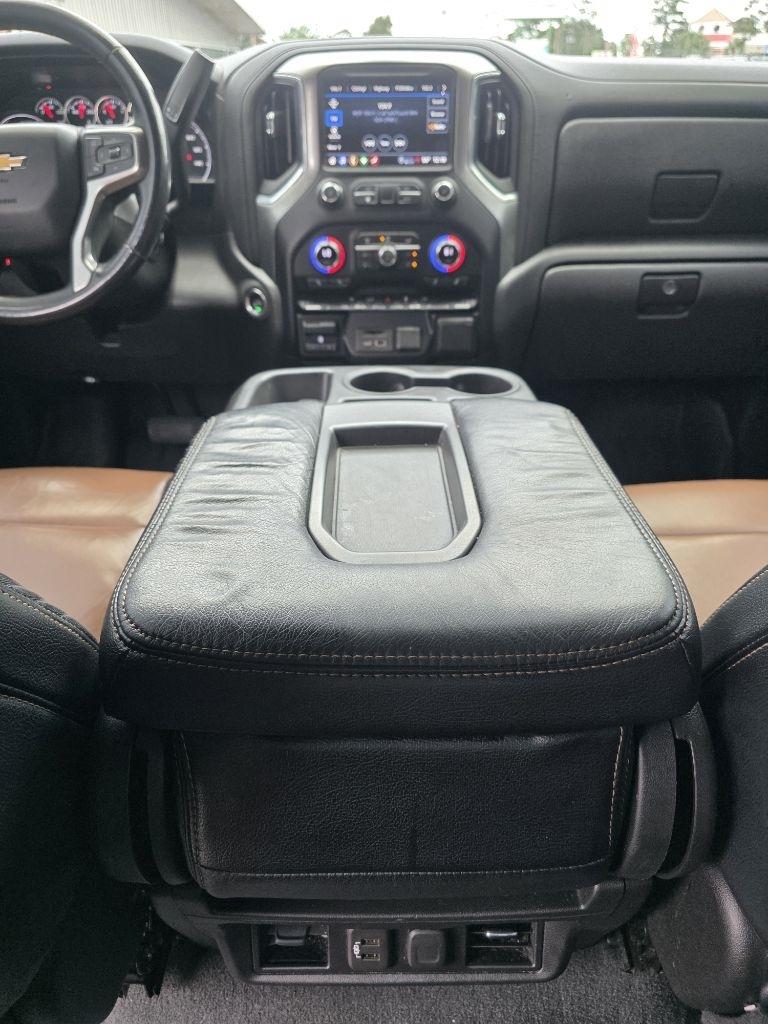 Chevrolet Silverado 1500 2WD Crew Cab 147" LT 2021
