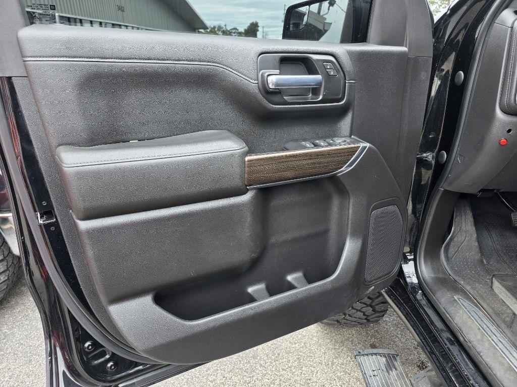 Chevrolet Silverado 1500 2WD Crew Cab 147" LT 2021