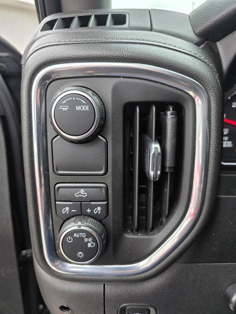 Chevrolet Silverado 1500 2WD Crew Cab 147" LT 2021