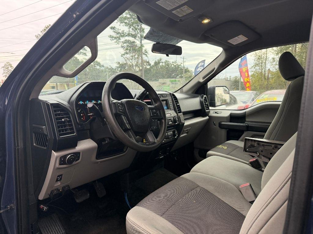 Ford F-150 4WD Reg Cab 141" XLT 2016
