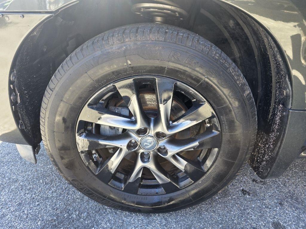 Infiniti JX35 FWD 4dr 2013