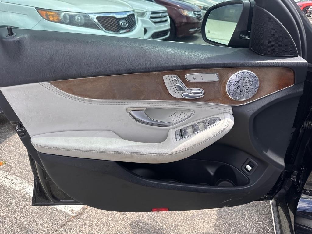 Mercedes-Benz C-Class 4dr Sdn C 300 4MATIC 2015