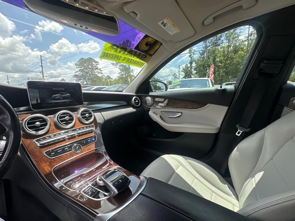 Mercedes-Benz C-Class 4dr Sdn C 300 4MATIC 2015