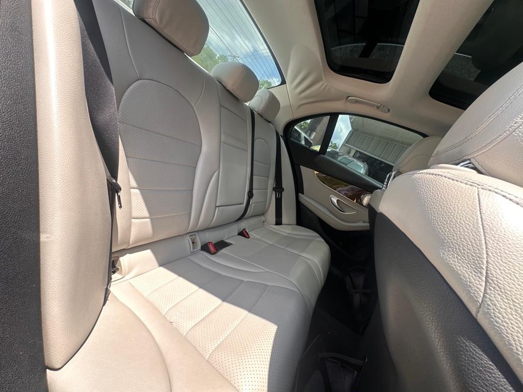 Mercedes-Benz C-Class 4dr Sdn C 300 4MATIC 2015