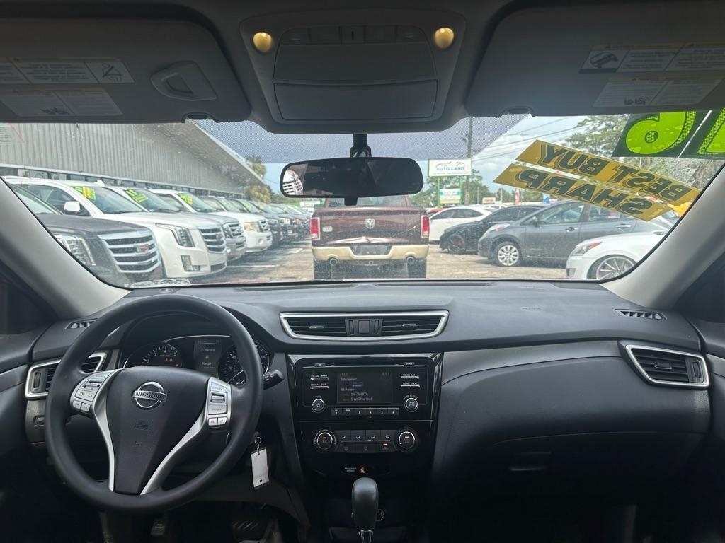 Nissan Rogue FWD 4dr SV 2016
