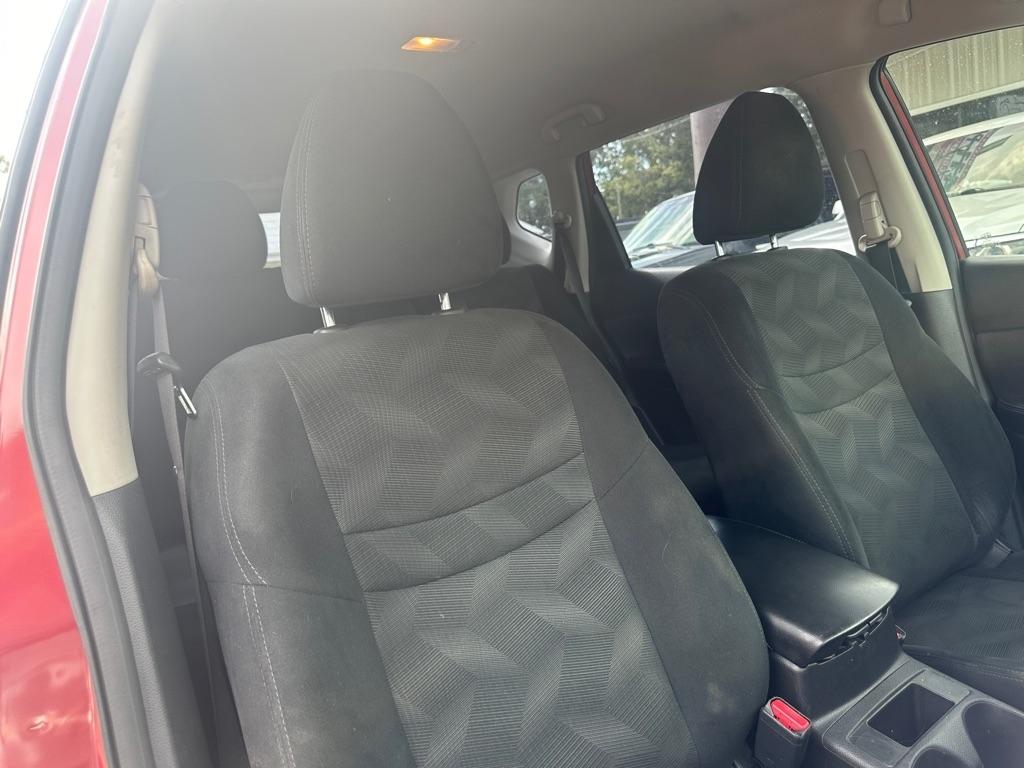 Nissan Rogue FWD 4dr SV 2016