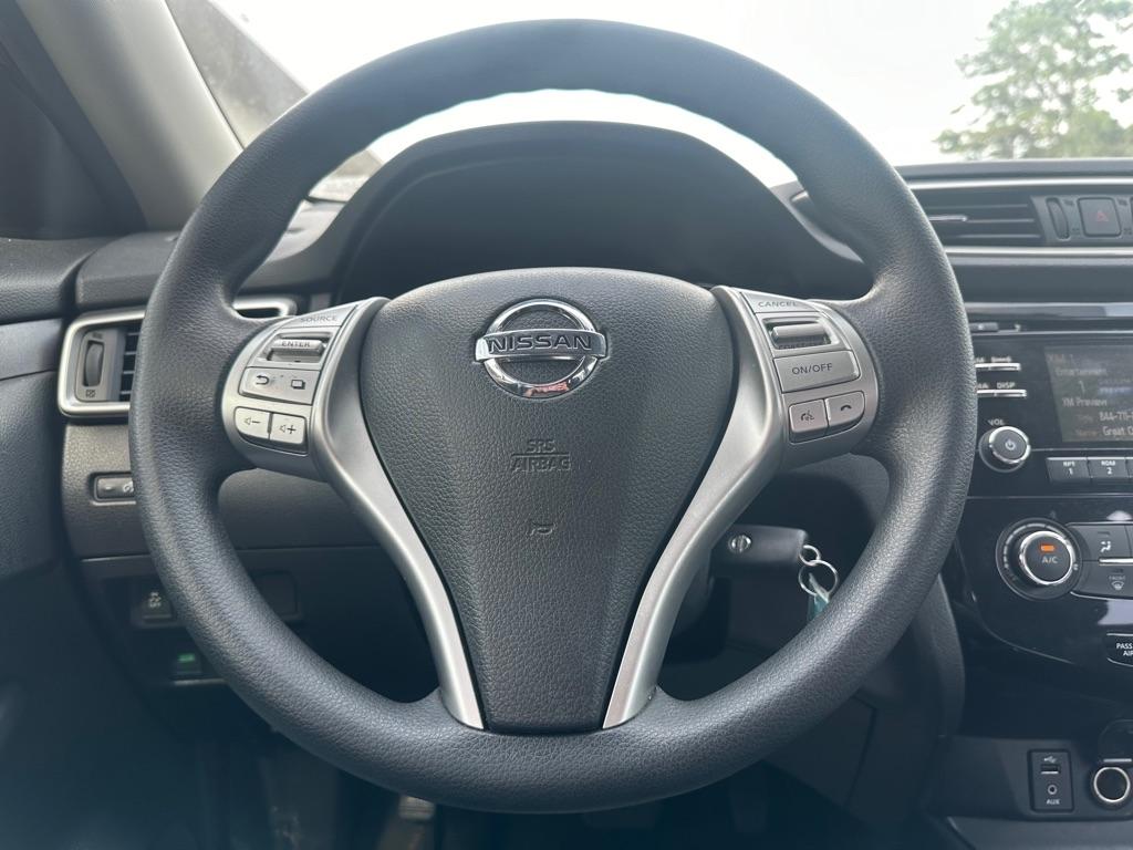 Nissan Rogue FWD 4dr SV 2016