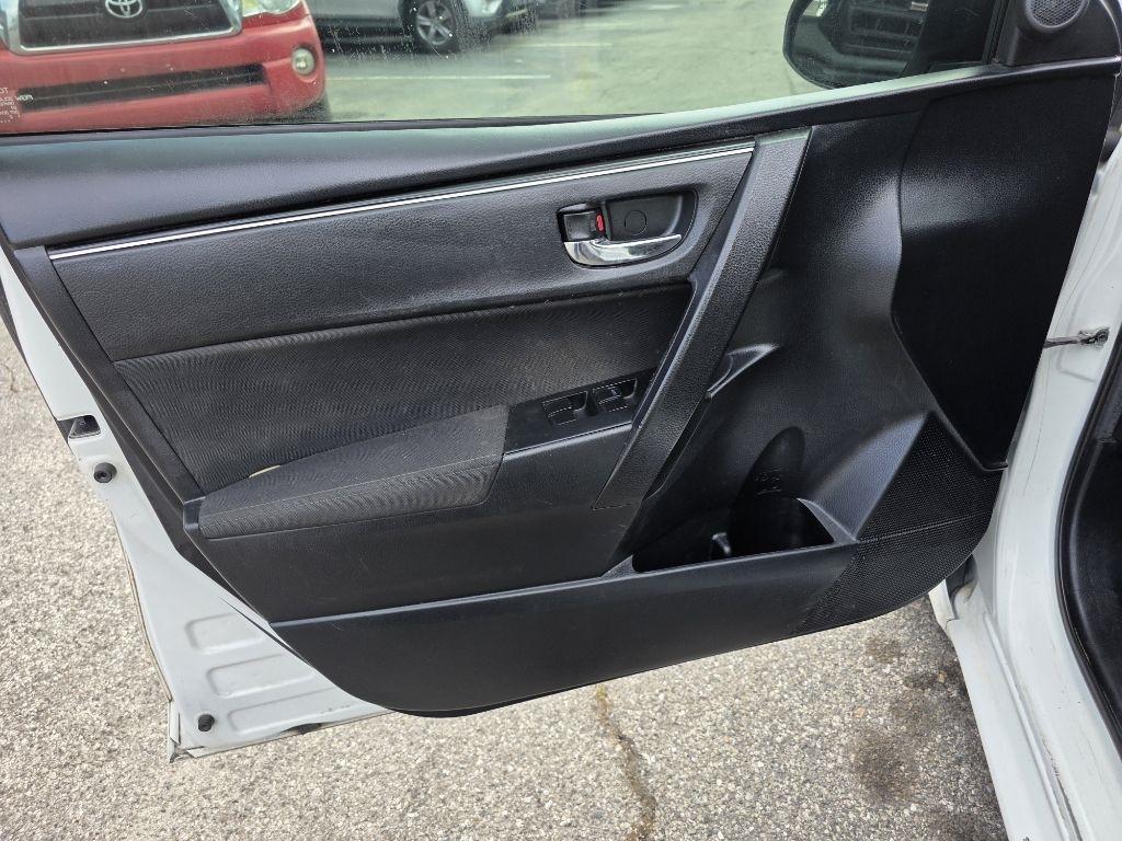Toyota Corolla XLE CVT (Natl) 2019