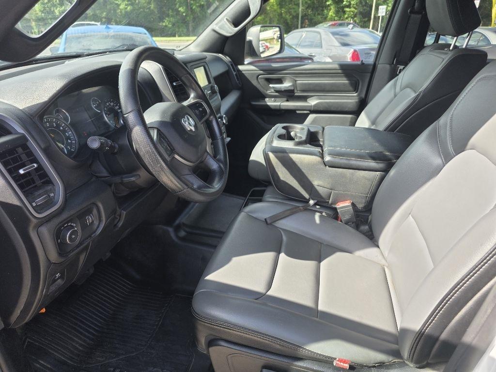 RAM 1500 Tradesman 4x2 Quad Cab 6'4" Box 2021