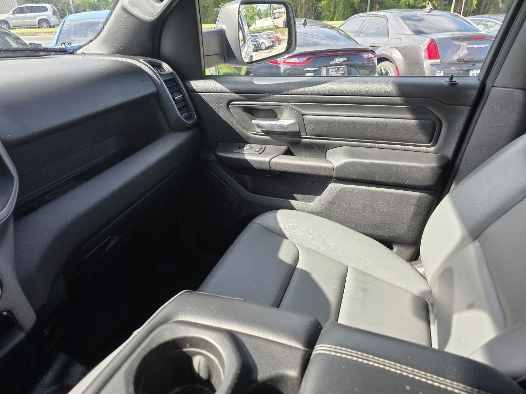 RAM 1500 Tradesman 4x2 Quad Cab 6'4" Box 2021