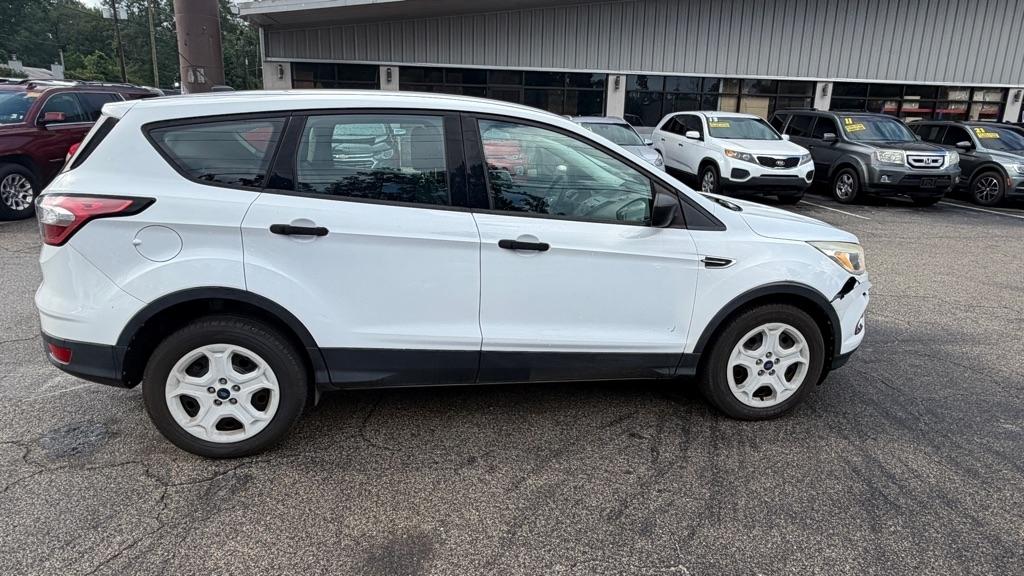 Ford Escape S FWD 2017