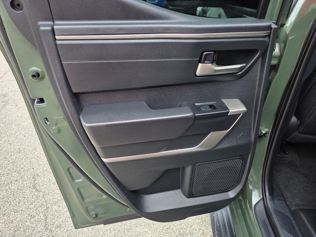 Toyota Tundra 2WD SR5 Double Cab 6.5' Bed (Natl) 2022