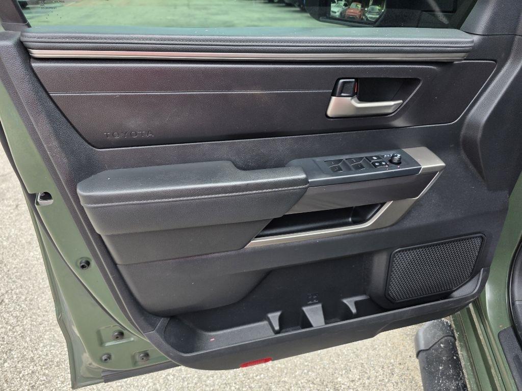 Toyota Tundra 2WD SR5 Double Cab 6.5' Bed (Natl) 2022