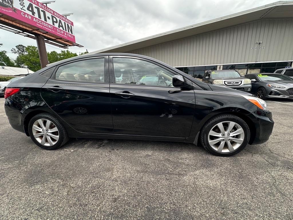 Hyundai Accent 4dr Sdn Auto GLS 2014