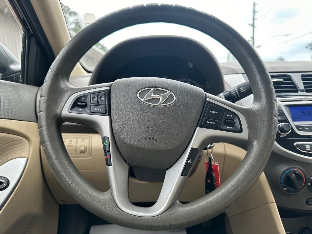 Hyundai Accent 4dr Sdn Auto GLS 2014