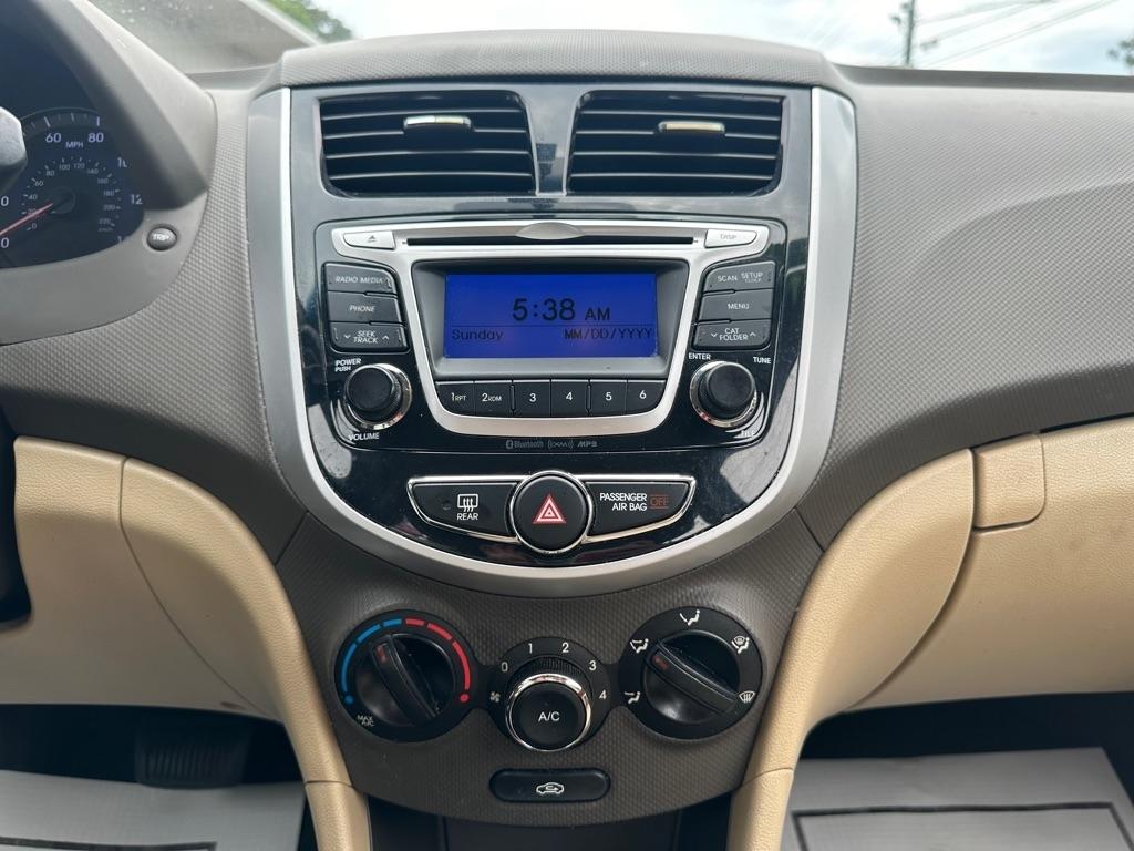 Hyundai Accent 4dr Sdn Auto GLS 2014