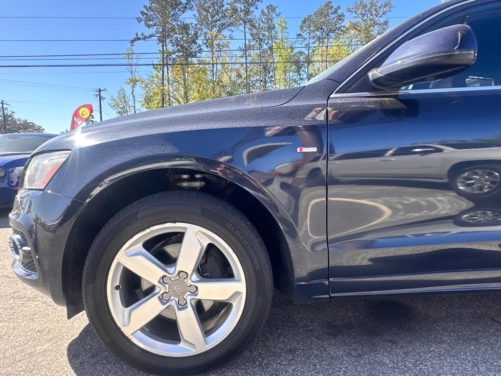Audi Q5 quattro 4dr 3.2L Prestige 2012