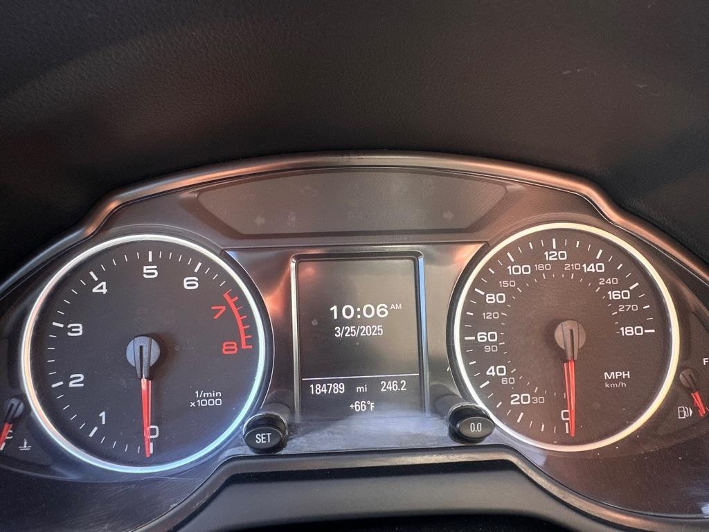 Audi Q5 quattro 4dr 3.2L Prestige 2012