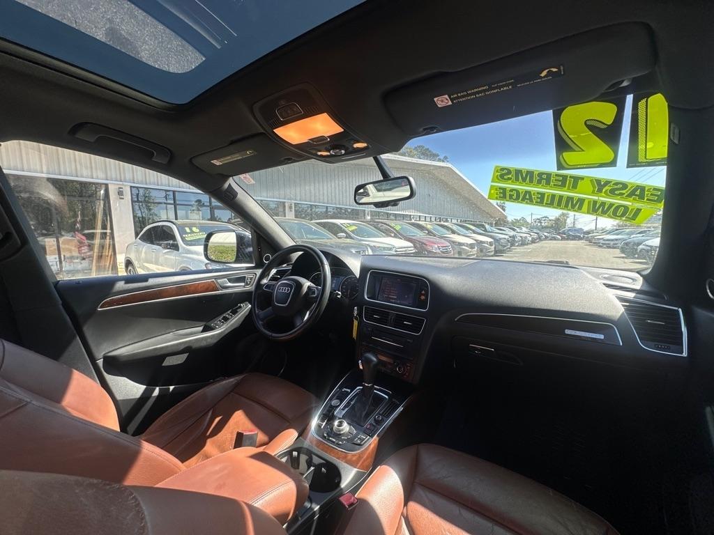 Audi Q5 quattro 4dr 3.2L Prestige 2012